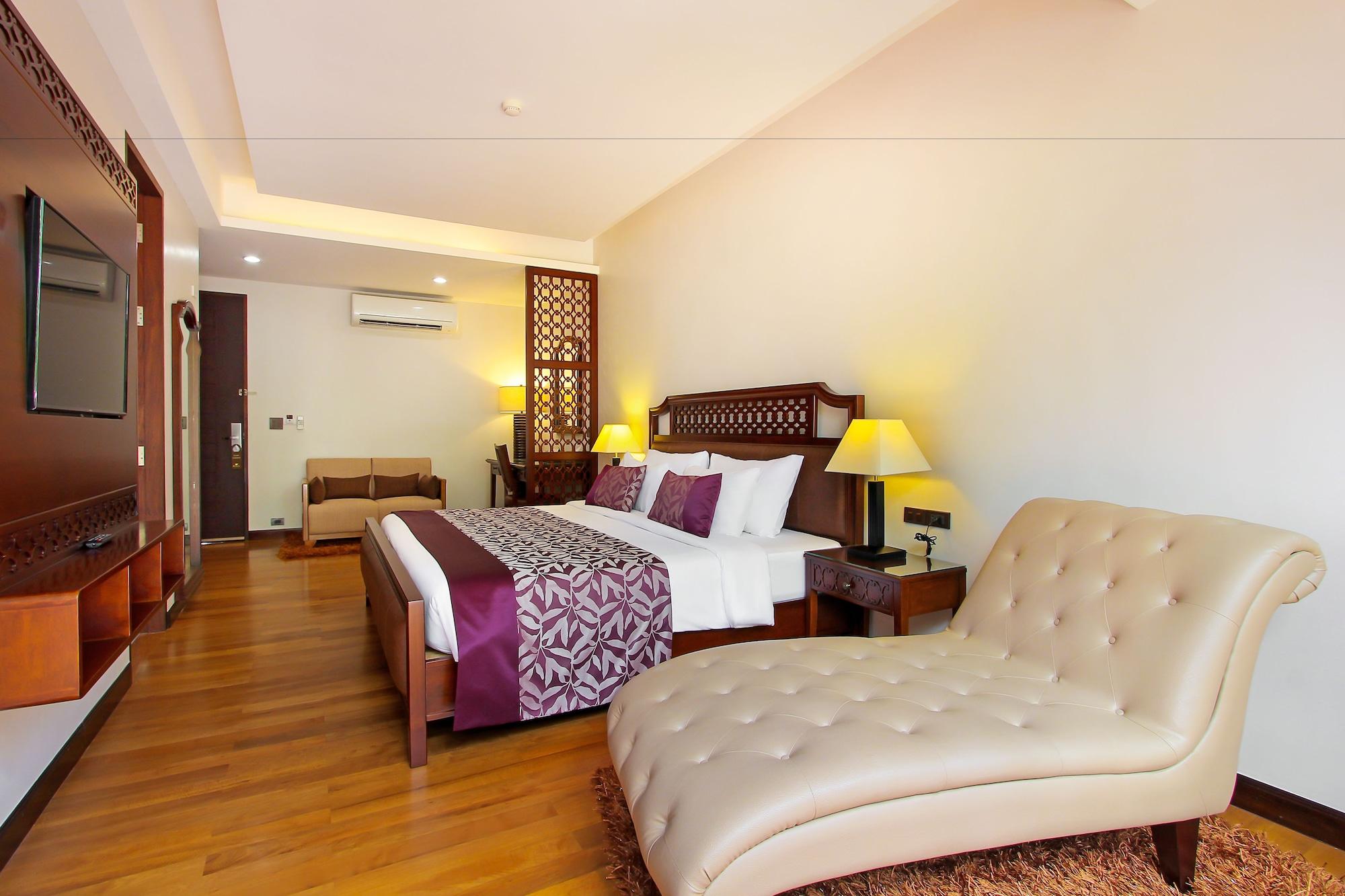Rimnaam Klangchan Hotel - Sha Plus Чантабури Экстерьер фото