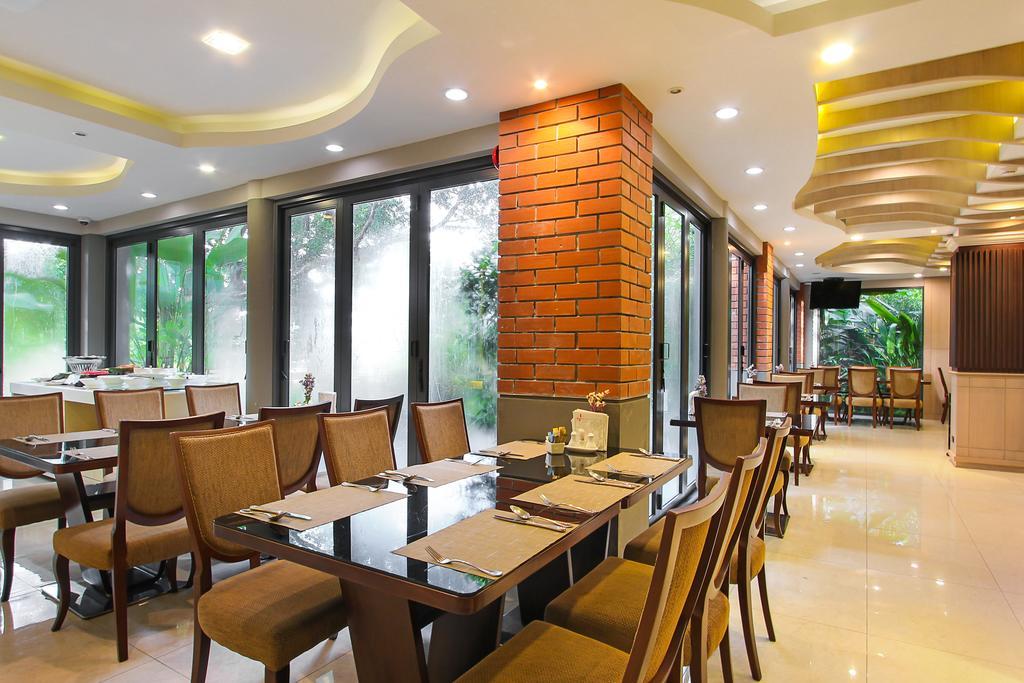 Rimnaam Klangchan Hotel - Sha Plus Чантабури Экстерьер фото